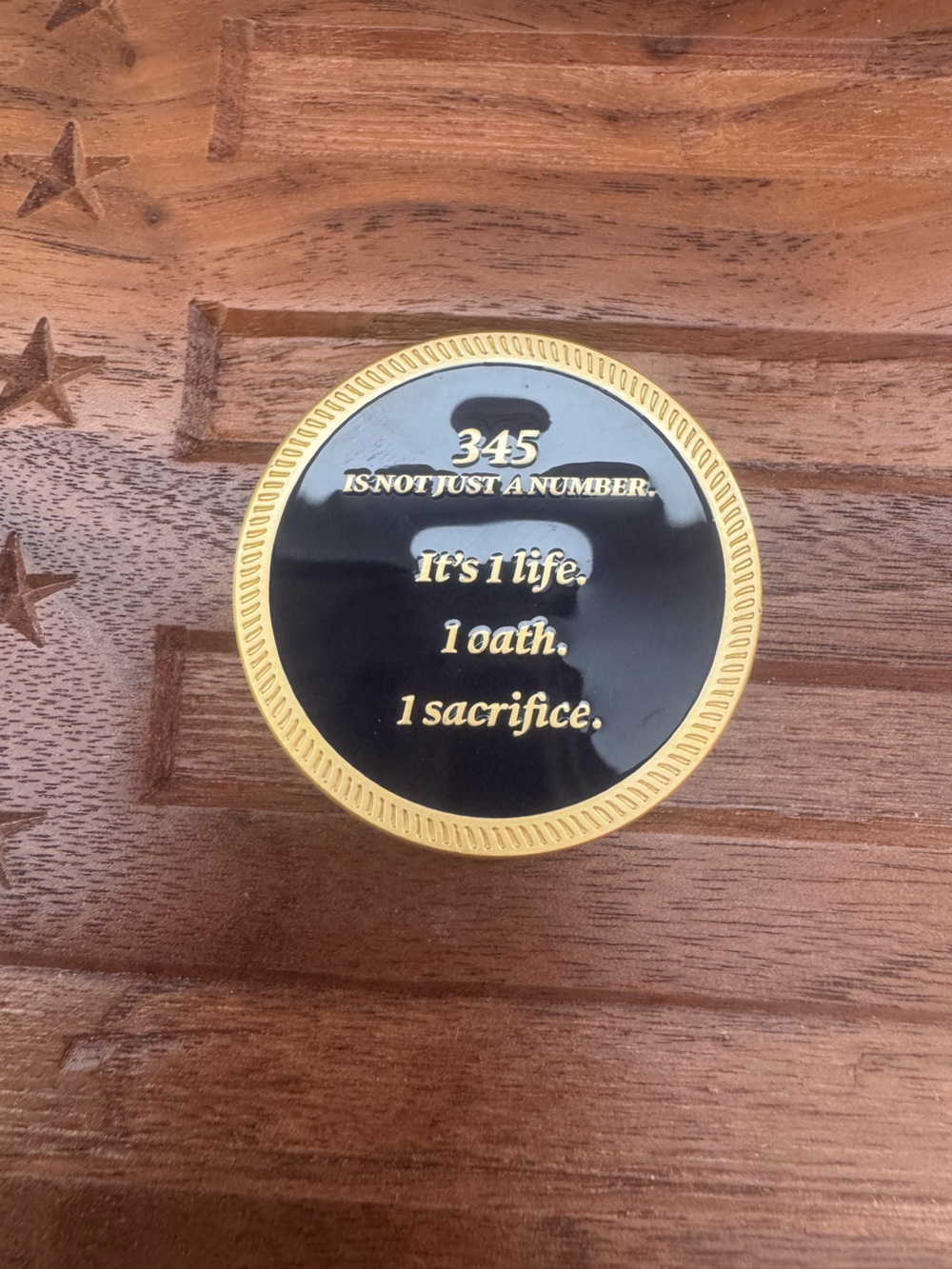 Police Week 2025 Commemorative Challenge Coin - Carry the Legacy - Picture 2 of 2